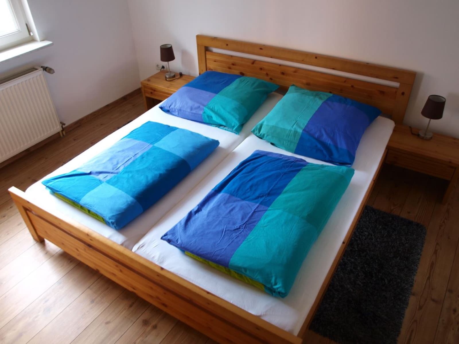 Erstes Schlafzimmer